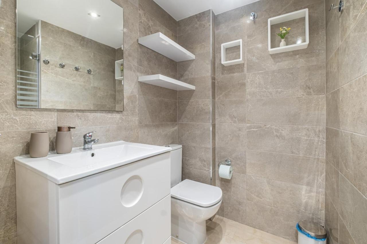 Anna 4-c Levante Apartament *